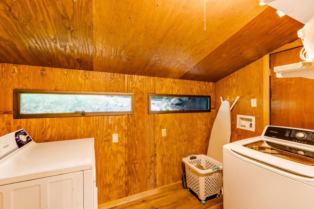 Tall Cedars Cabin By The Water Eastsound Exterior photo